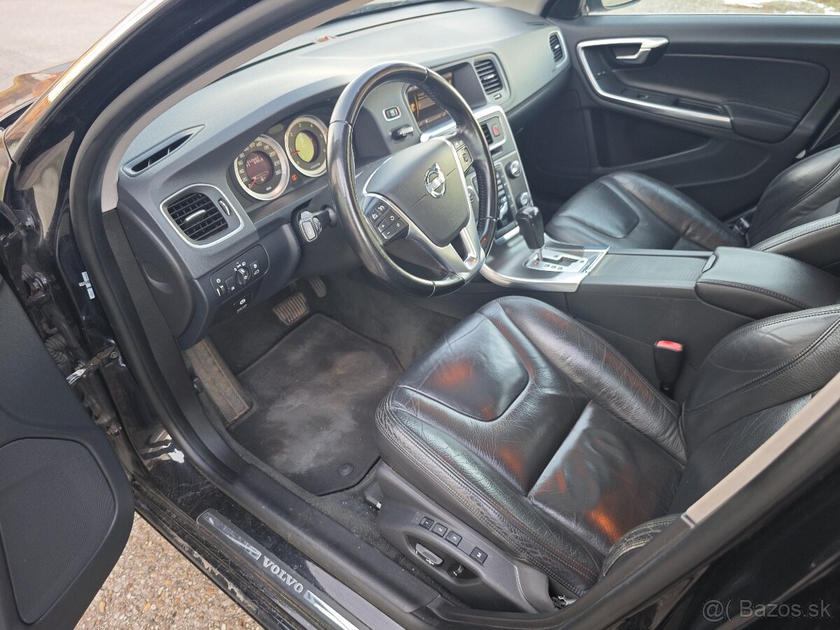 Volvo V60 D5 158kw Summum 2012 - 13