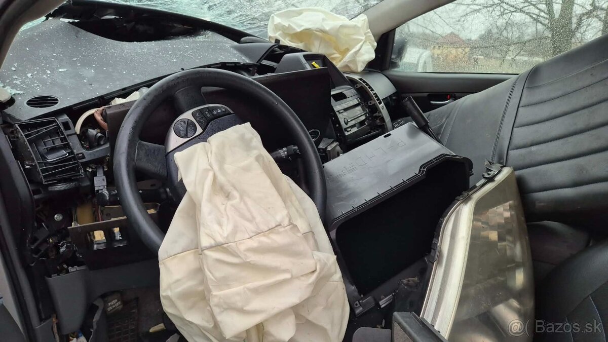 Toyota Prius 1,5i 57kw - 13