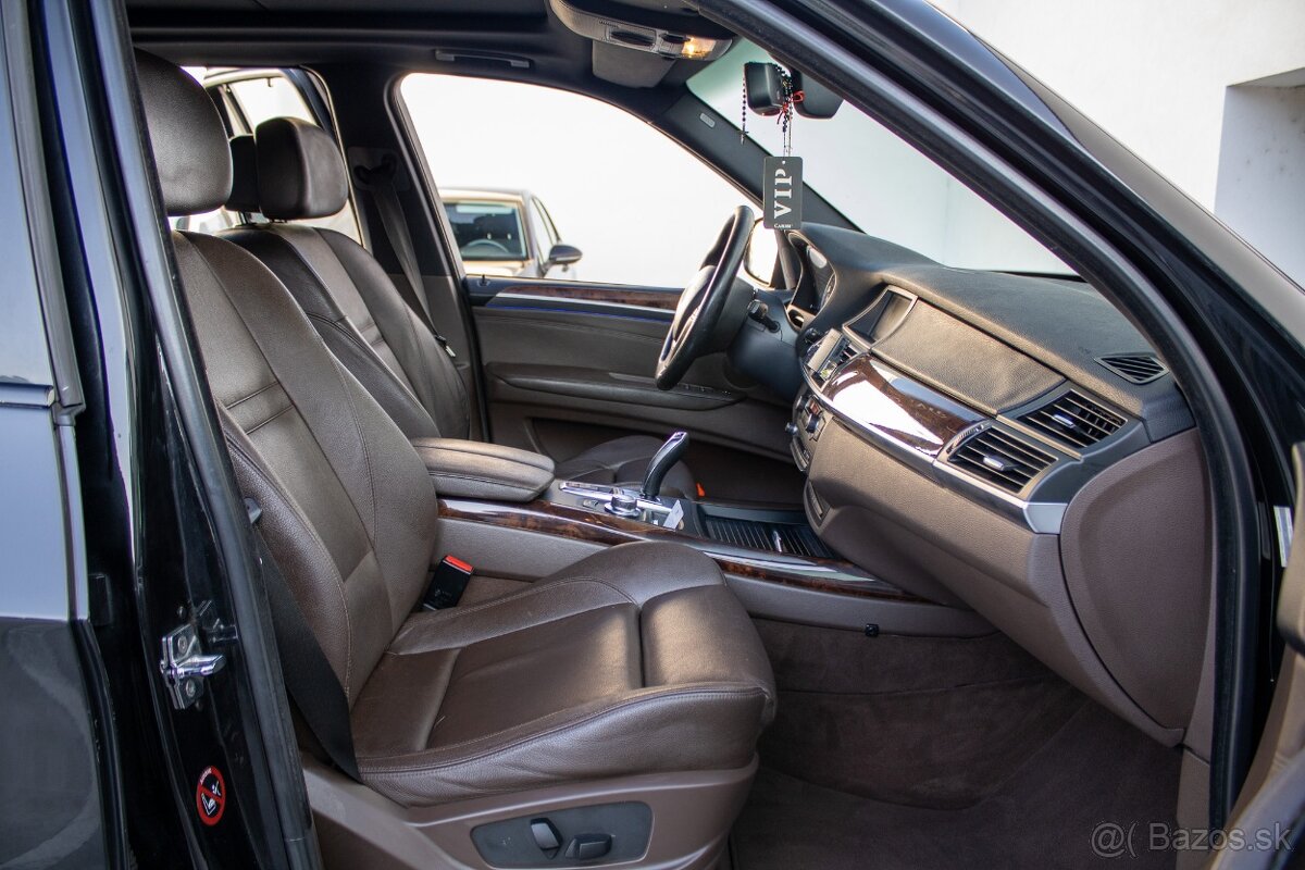 BMW X5 xDrive 35d e70 210kw - 13