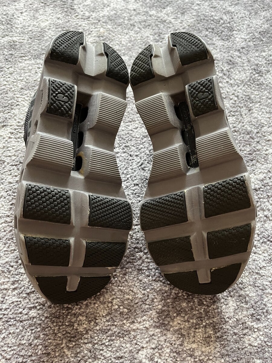 3x boty On Running Cloud vel. 36 - 36,5 - 13