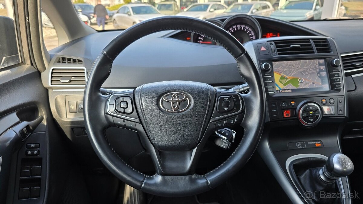 Toyota Verso 1.8 Valvematic Active Trend - 13