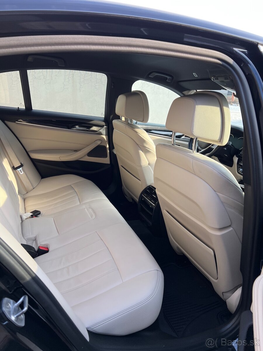 BMW 530d xDrive M-PACKET DPH TOP VÝBAVA TOP STAV - 13