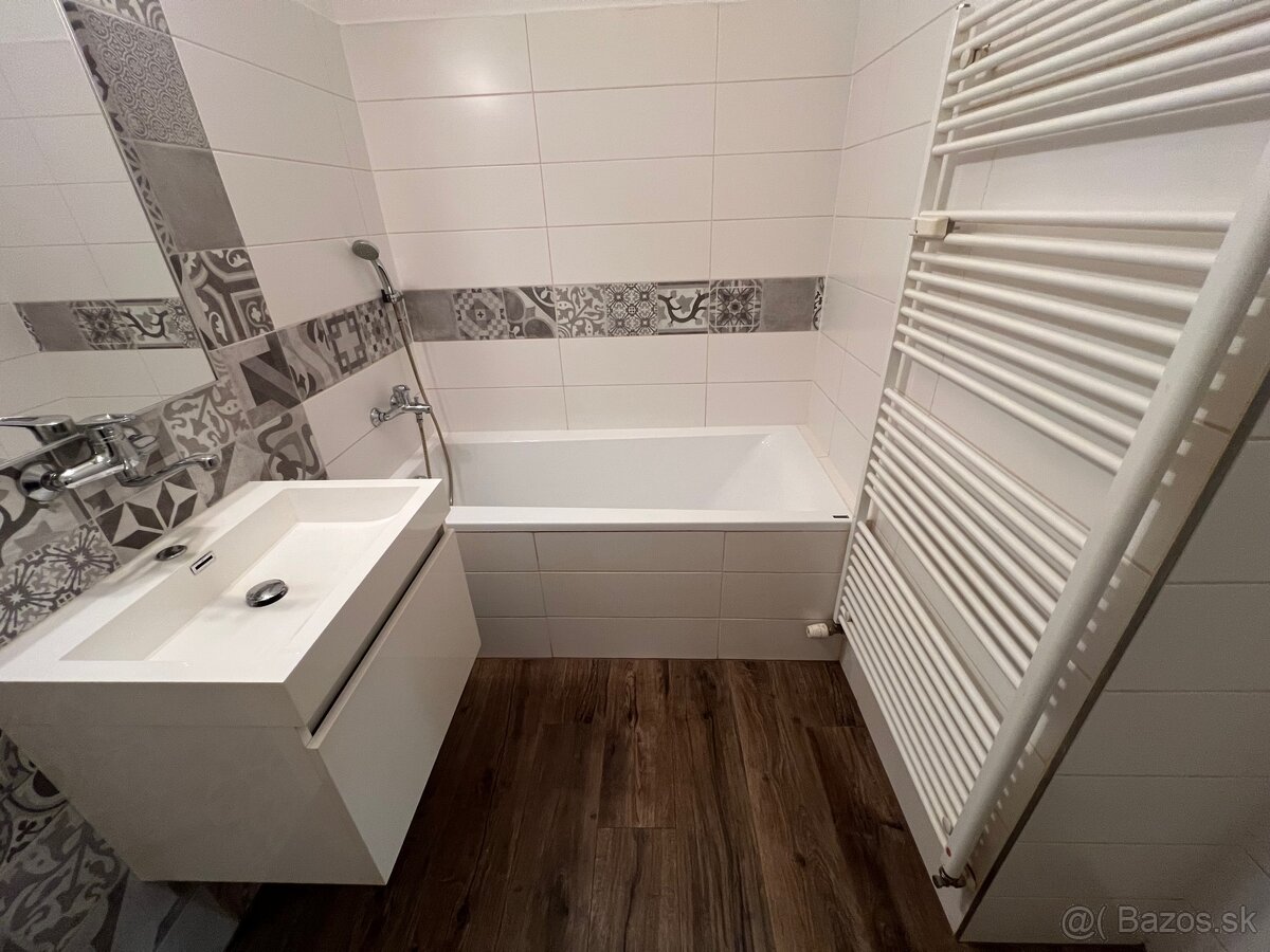 Predáme jednoizbový byt Dolný Kubín - 13