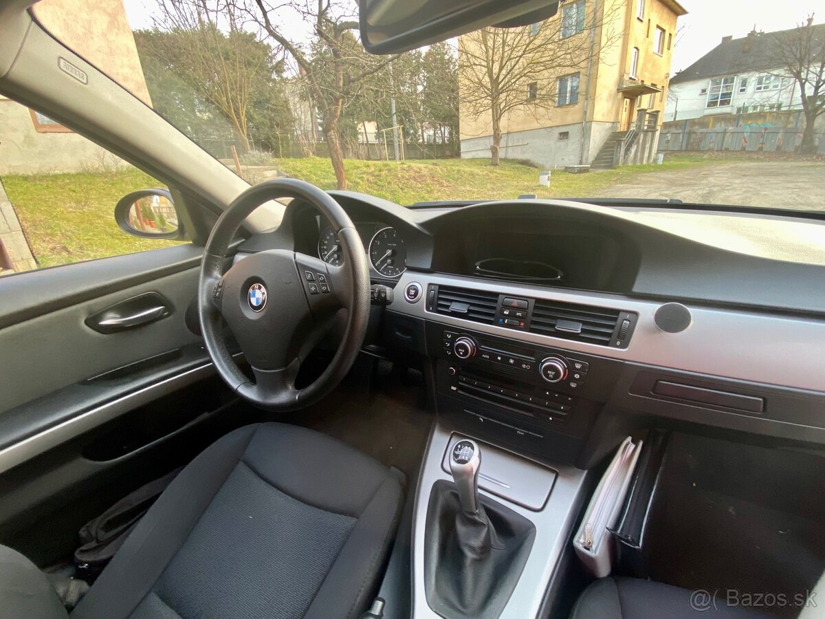 BMW 320i E91 Touring MT/6, rv.2008, 125kw - 13