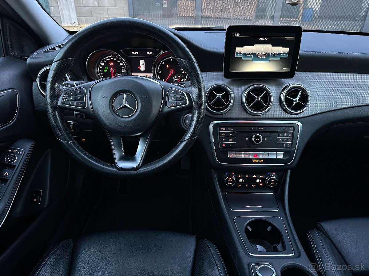 Mercedes-Benz GLA 200 d A/T - 13