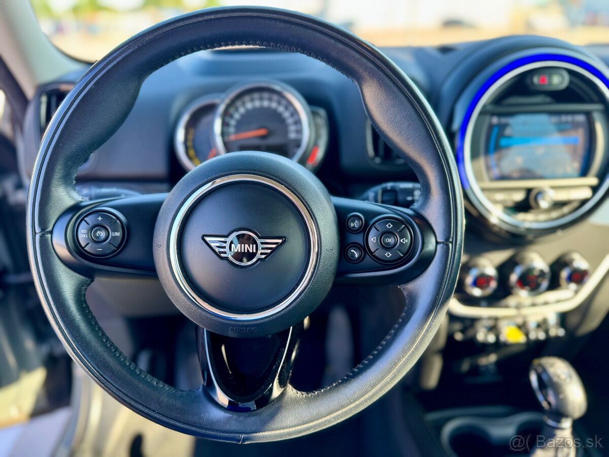 Mini Countryman Cooper SE ALL4 Plug-in Hybrid 4x4 - 13