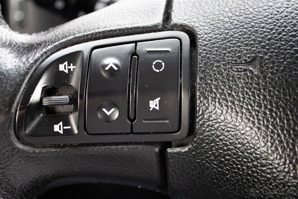 Kia Sportage 1.7 CRDi VGT 2 WD LX - 13