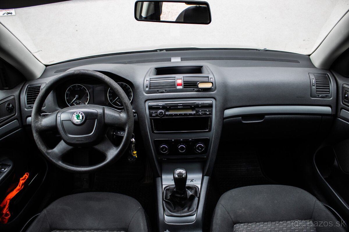 Škoda Octavia 1.6 MPI Ambiente, 75 kW, M5 - 13