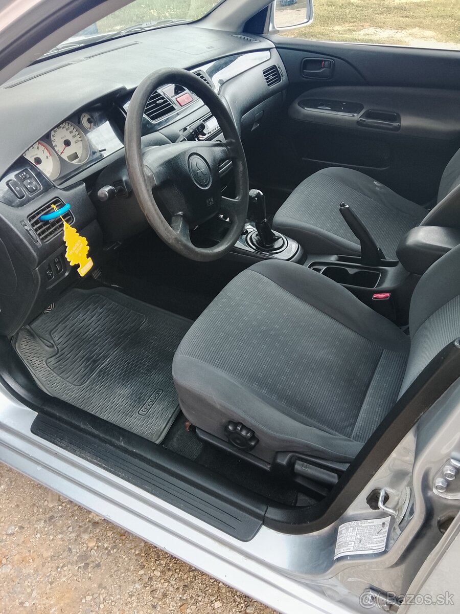 Predám mitsubishi lancer - 13