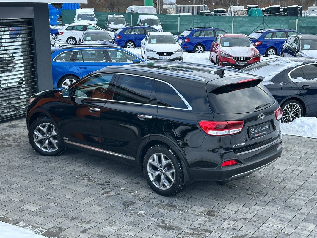 KIA Sorento 2.2 CRDi 4x4 A/T - 13