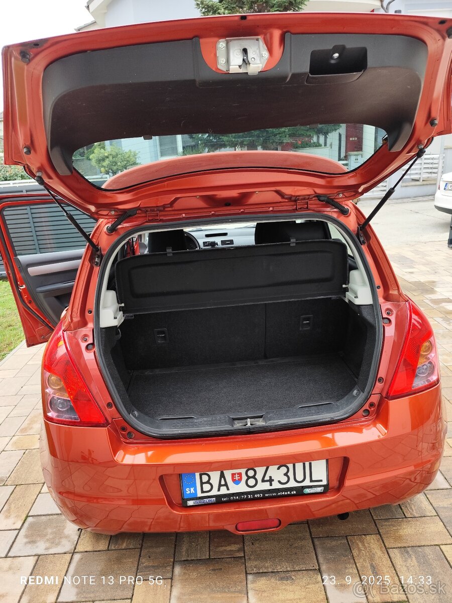 Predám Suzuki Swift s benzínovým motorom 1.3i a výkonom 67kw - 13
