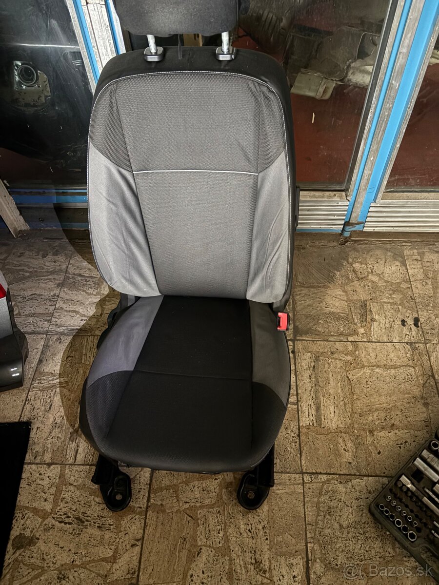 Rozpredam Ford Focus MK3 - 13