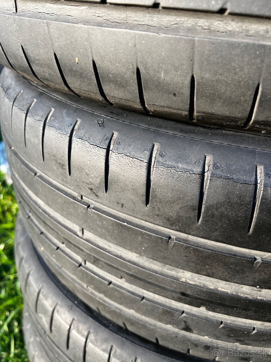225/45R17 Dunlop Sportmax - 13