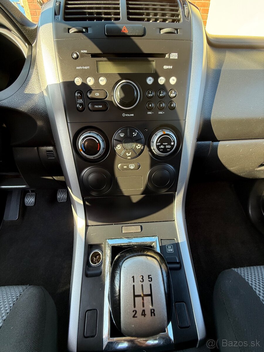 Suzuki Grand Vitara 1,6 4x4 - 13