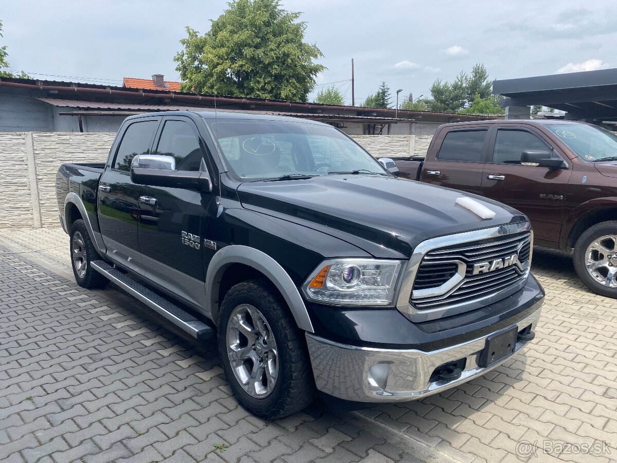 Dodge Ram 5.7 4x4 LARAMIE MOC HEZKY - 13
