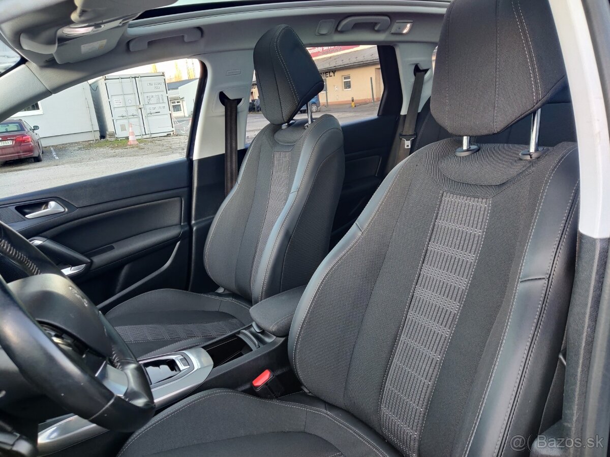 Peugeot 308 - 13