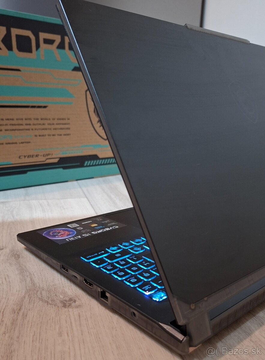 MSI Cyborg 15 - 13