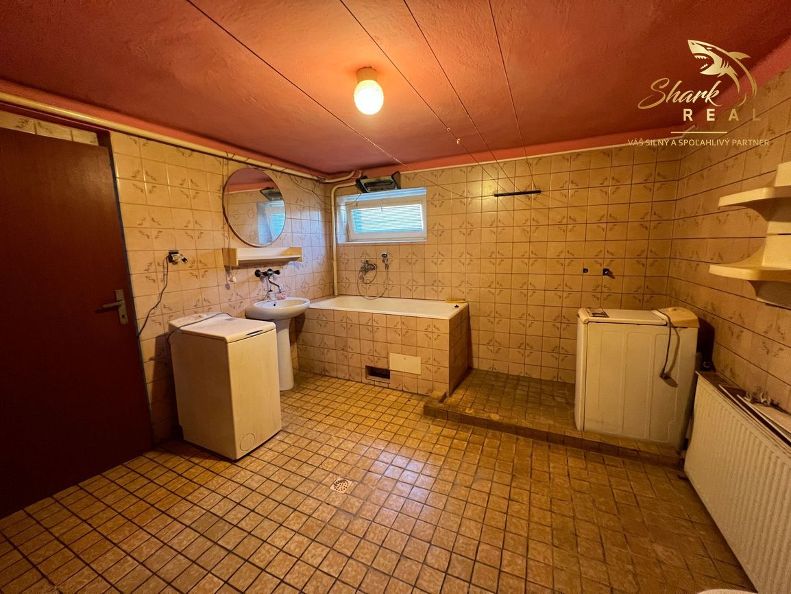 Presvetlený 4 izbový rodinný dom s garážou - 13