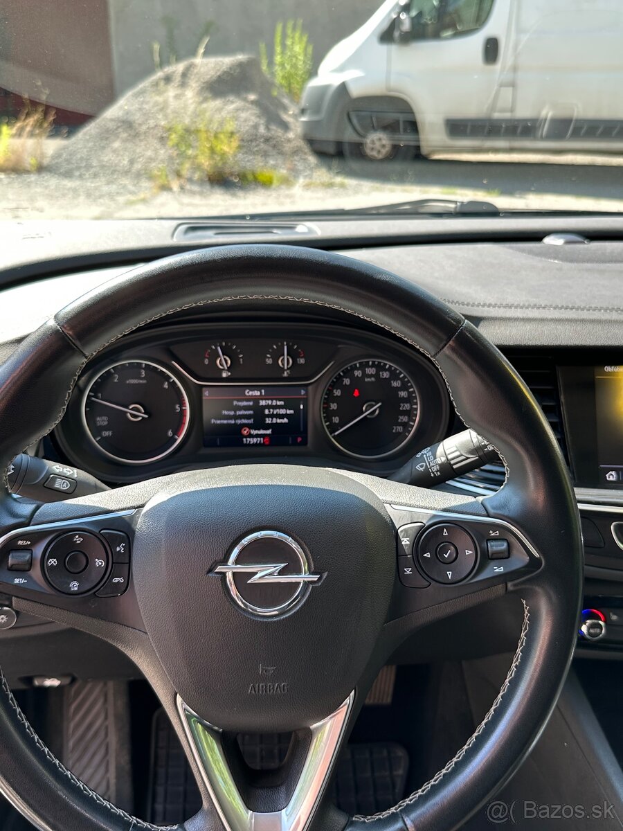 Opel Insignia ST 125kw/automat/ - 13