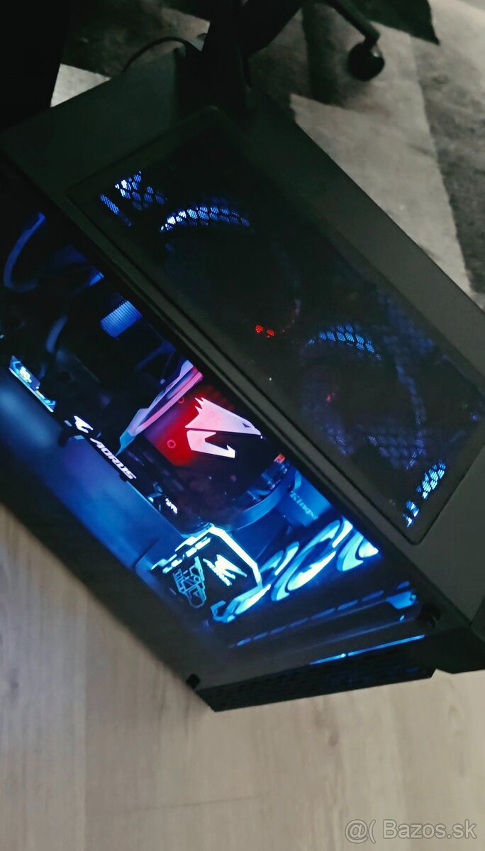 Hráčske RGB PC Gigabyte AORUS - 13