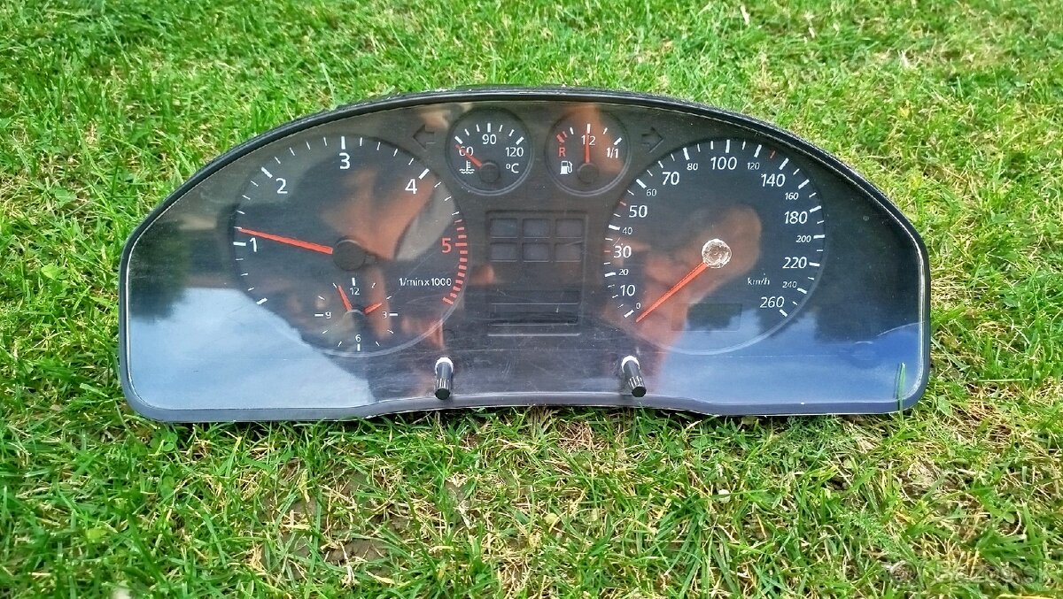 Svetlá audi A4 b5 1999 - 13