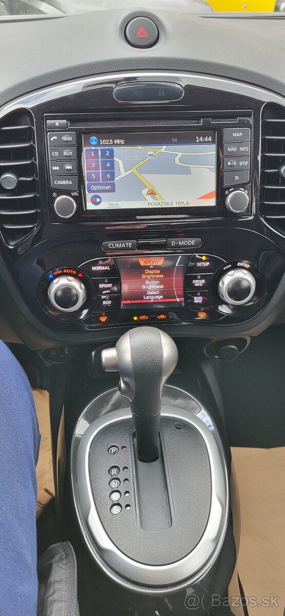 Nissan Juke 1.6i automat rok 2013 - 13