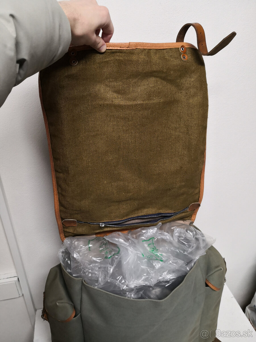 Starý vojenský batoh - 13