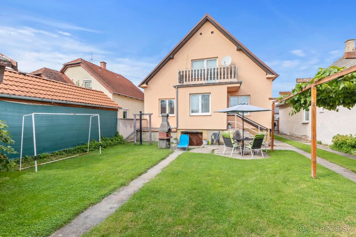 Ponúkame na predaj veľmi príjemný rodinný dom v Jakubove - 13