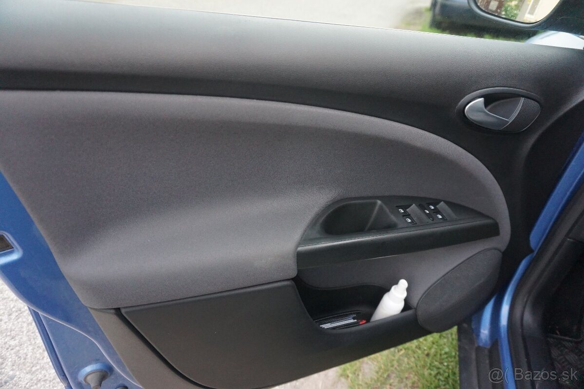 Seat Altea XL Ecomotive 1.6TDi I-TECH 77kW BiXenon 4/2015 - 13