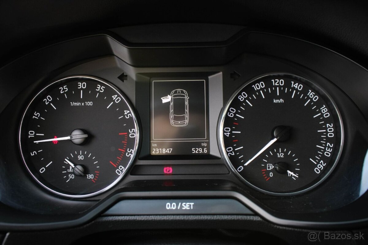 Škoda Octavia Combi 2.0 TDI JOY - 13
