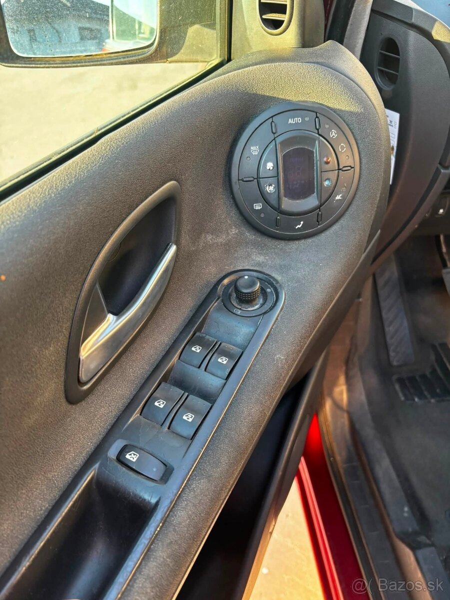 NA PREDAJ - Renault Espace 2008 diesel 2.0 - 13