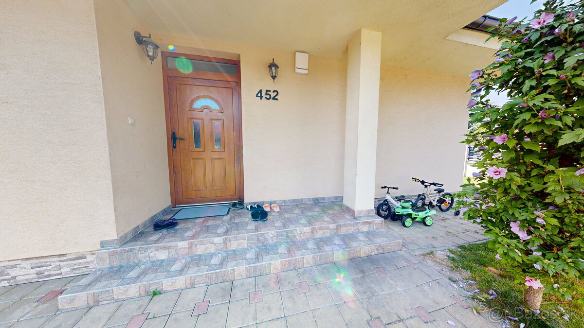 Na predaj 4-izbový bungalov s garážou a krytou terasou – Hru - 13