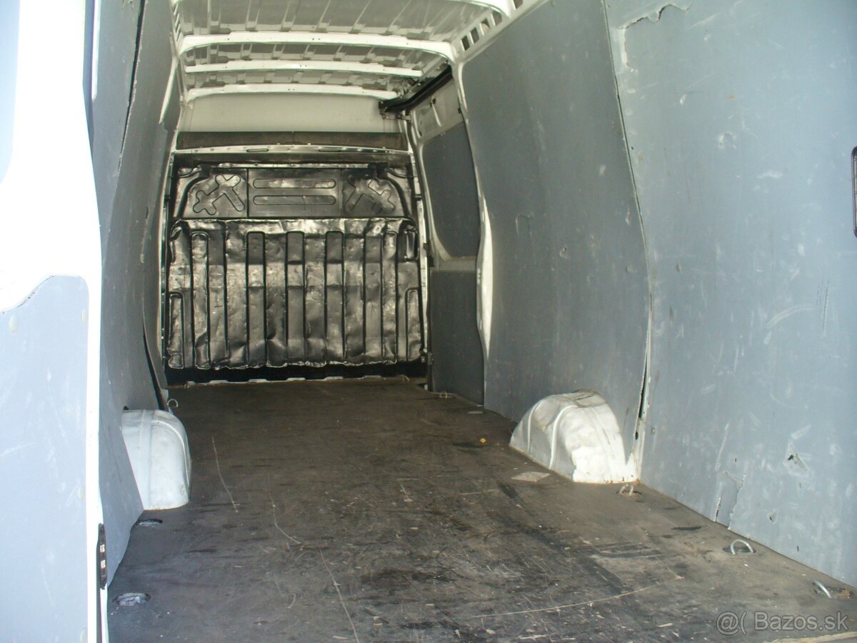 IVECO DAILY 2,3 35 140 S16 2020 nový model - 13