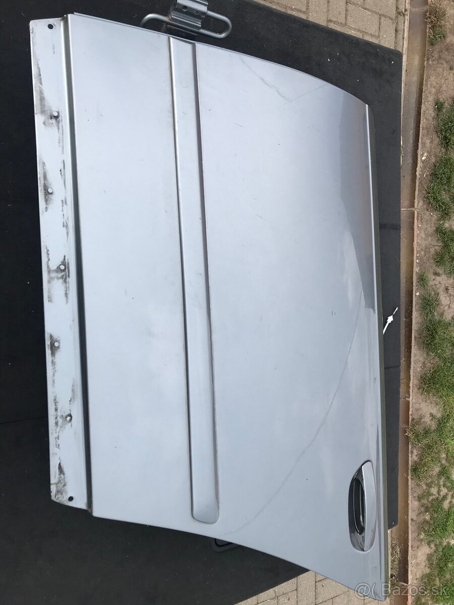 AudiA4 b7 všetko 4 dvere komplet - 13