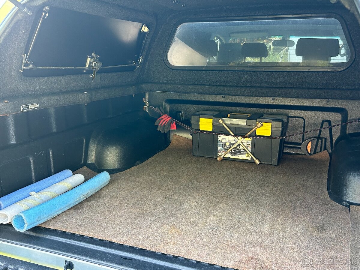 Toyota Hilux 2,5 D-4D , 88kW - 13