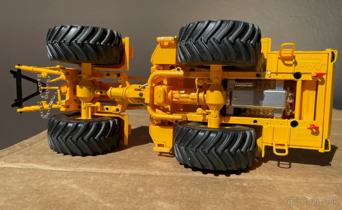 Kirovets K700A s figúrkami - 13