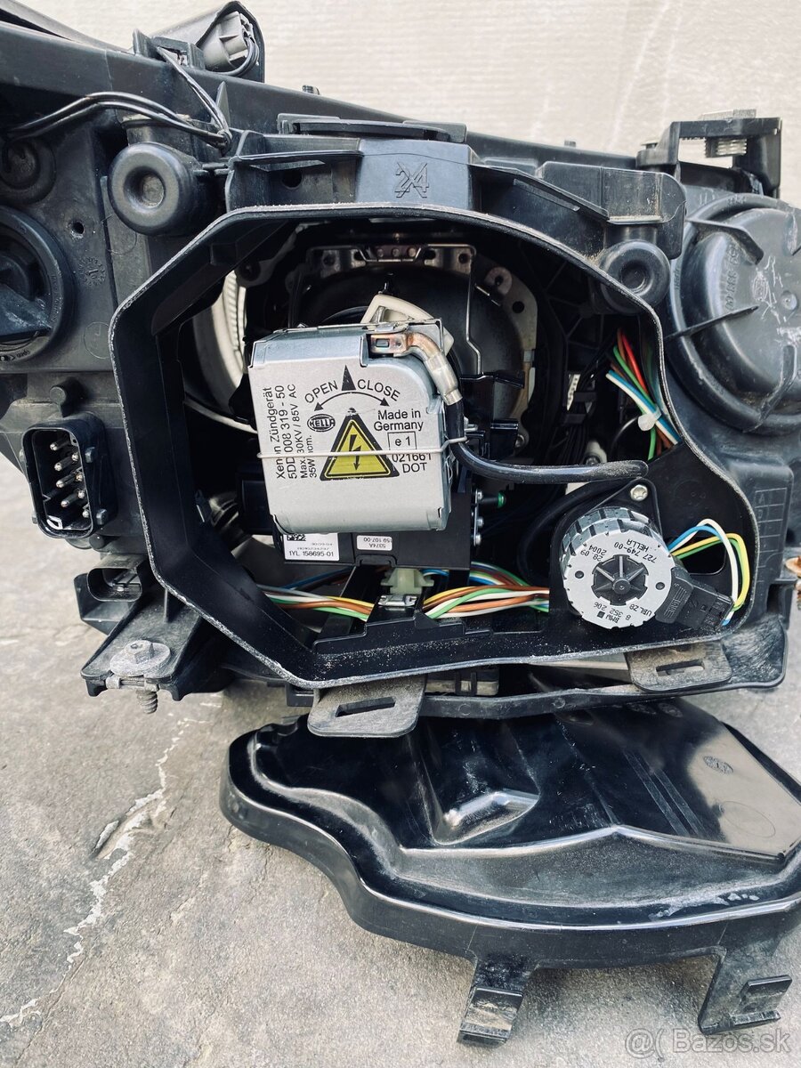 Dynamic xenon bmw E60/E61 natáčacie predfacelift - 13