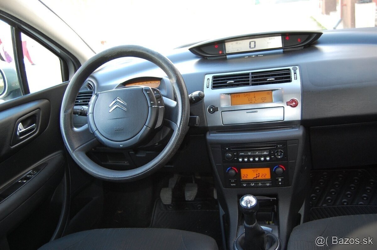 Citroën C4 1.6 benzín 80kW/110k. - 13