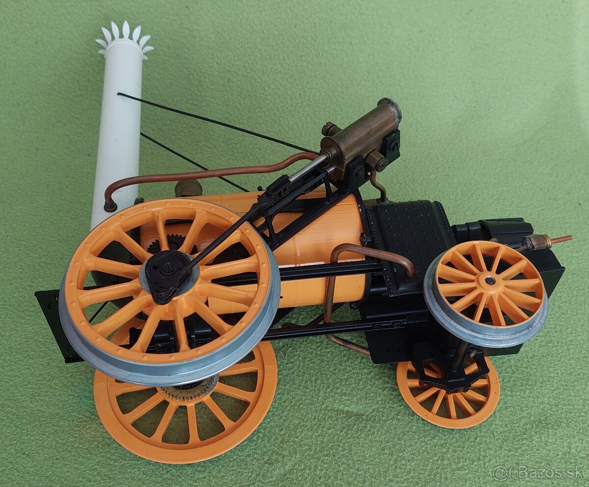 Parný stroj v lokomotíve - ROCKET Hornby Stephenson - 13