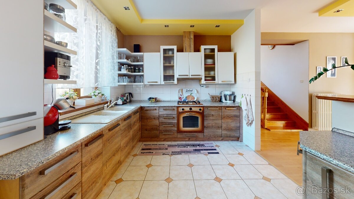 Moderný rodinný dom v tichej a vyhľadávanej lokalite vo VK - 13