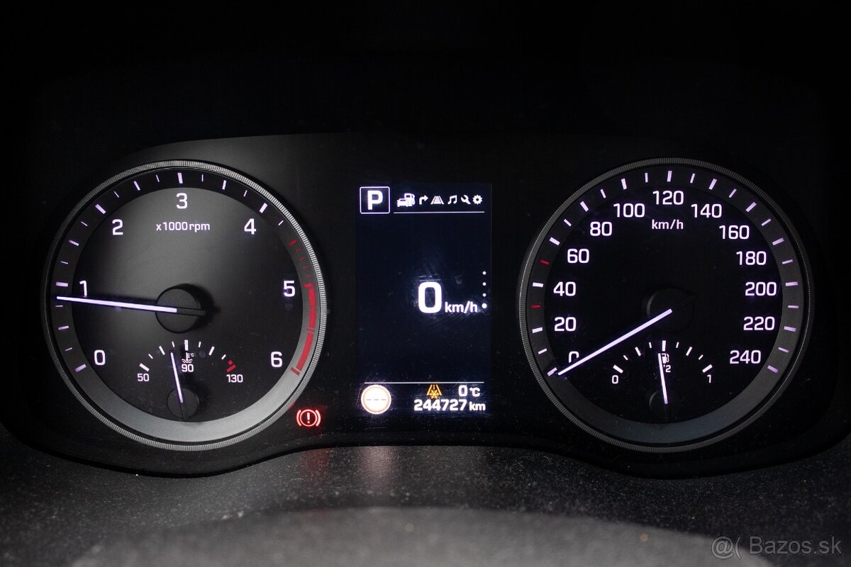 Hyundai Tucson 2.0CRDi 4x4 Premium A/T (2017) - 13