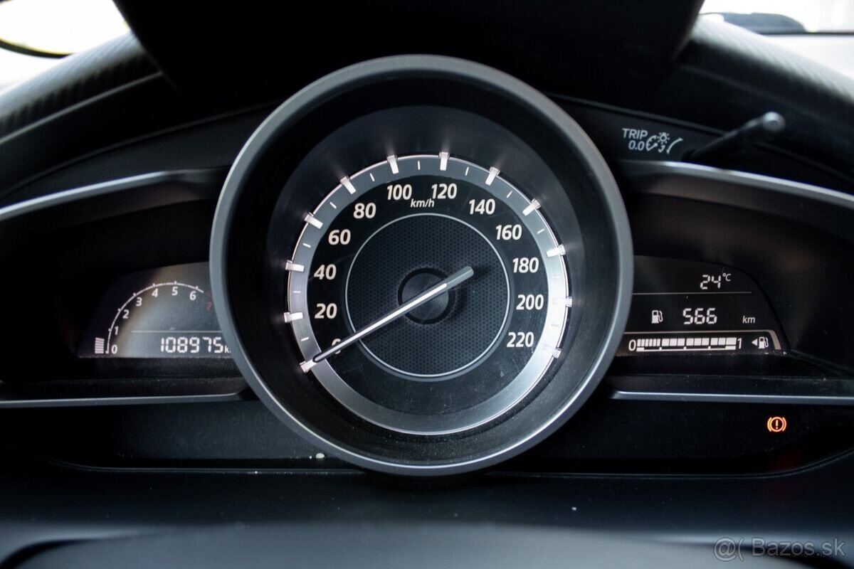 Mazda CX-3 2.0 Skyactiv Emotion / 88kW / M6 / 2016 - 13