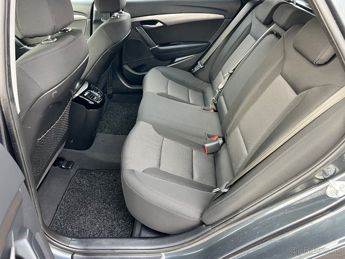 HYUNDAI I40 1.7CRDi 100kW 2015 COMBI ✅CENA NA SK ŠPZ - 13