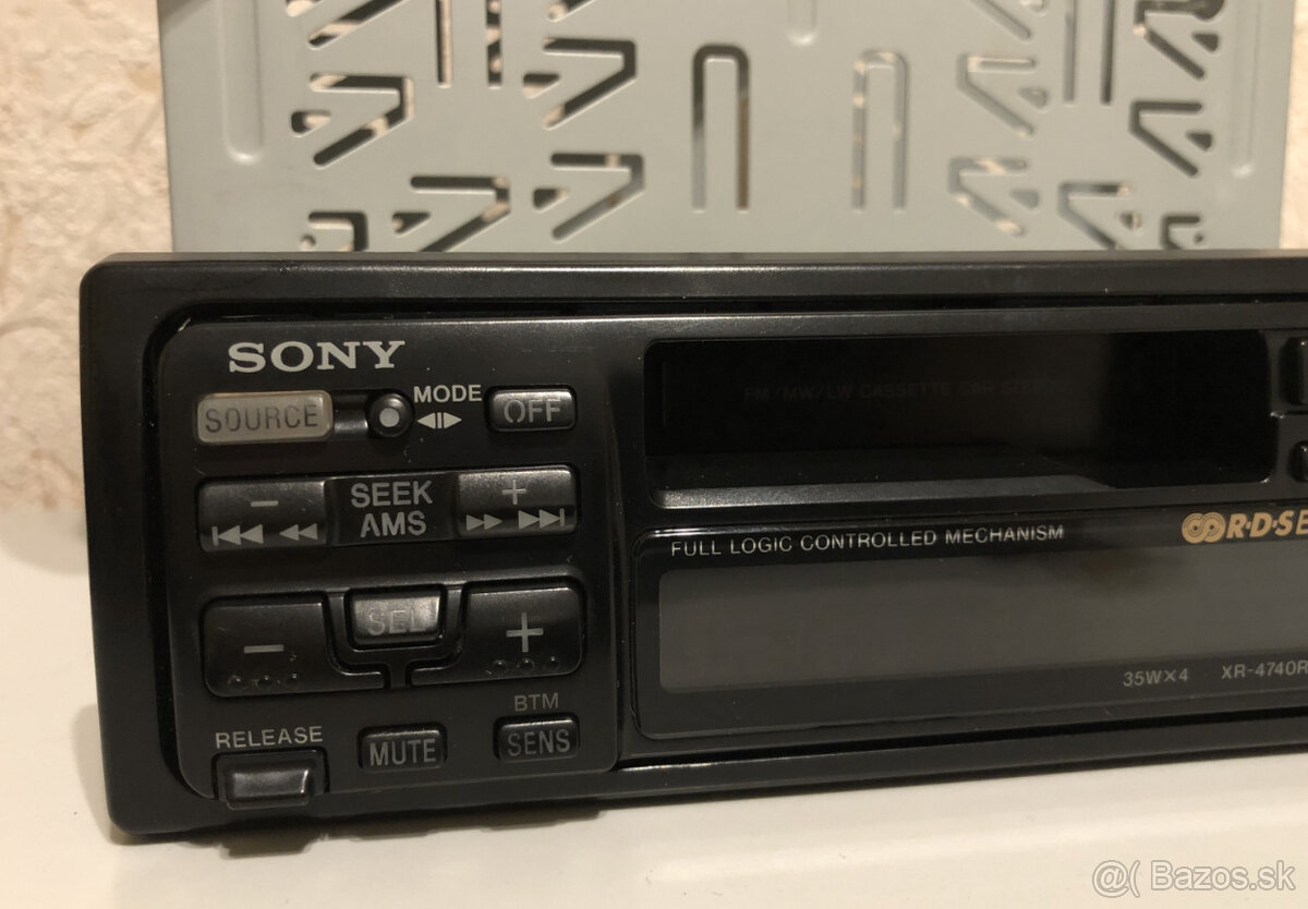 Sony XR - 4740 RDS - 13