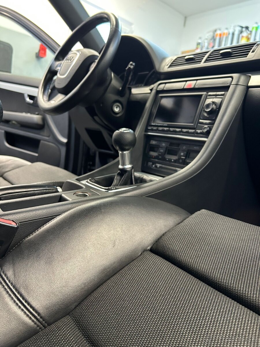 Audi A4 B7 S line - 13