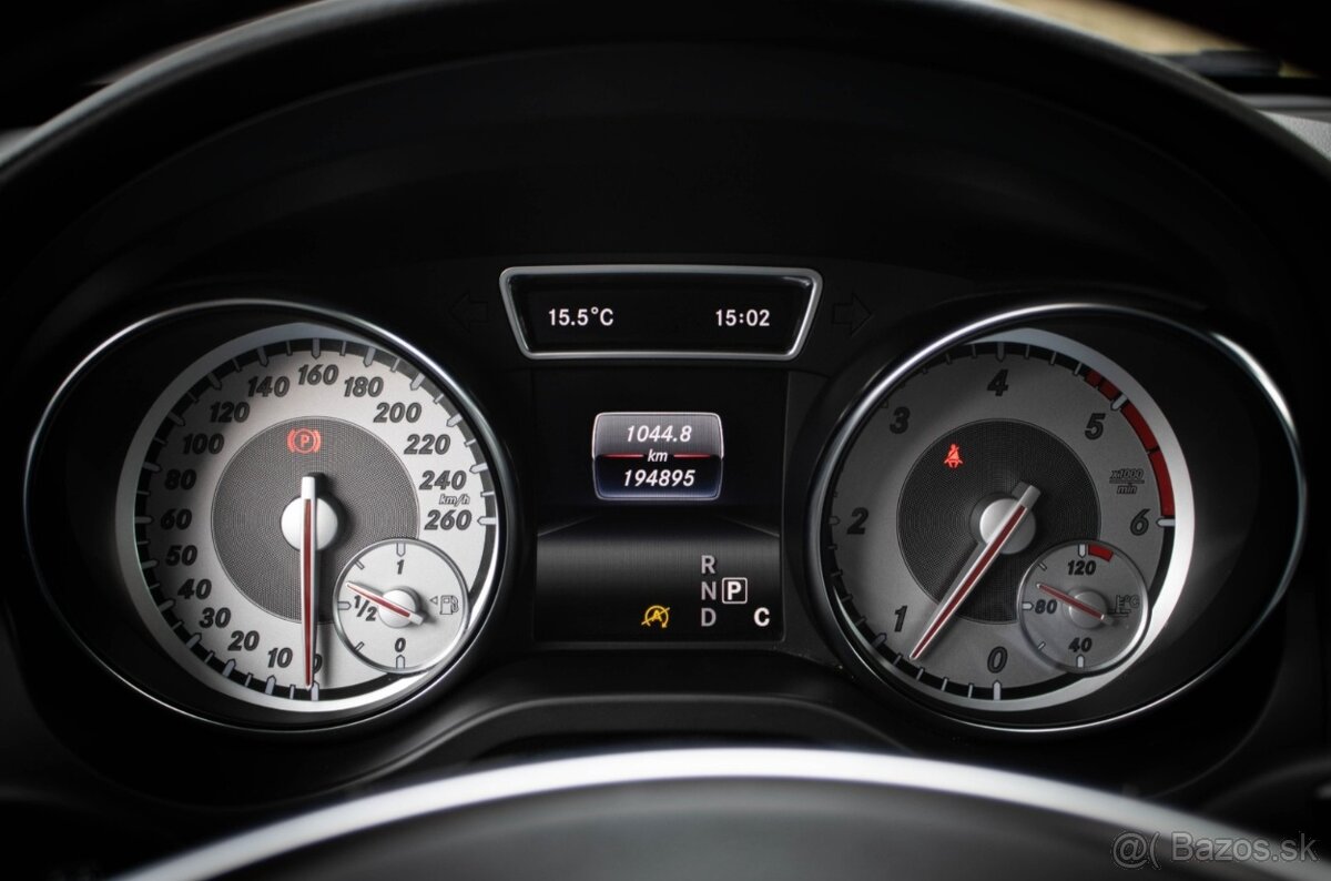 Mercedes-Benz GLA 4MATIC - 13