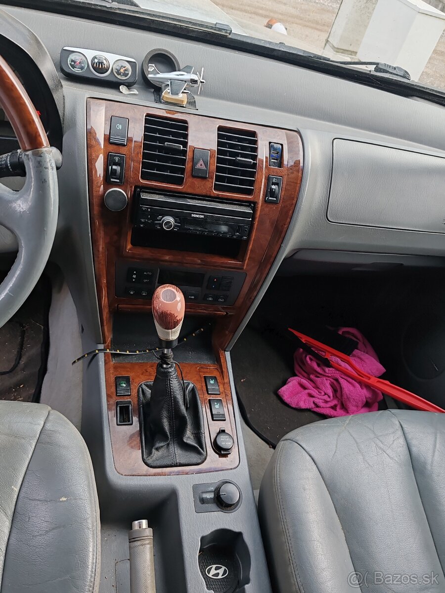 Hyundai Terracan - 13