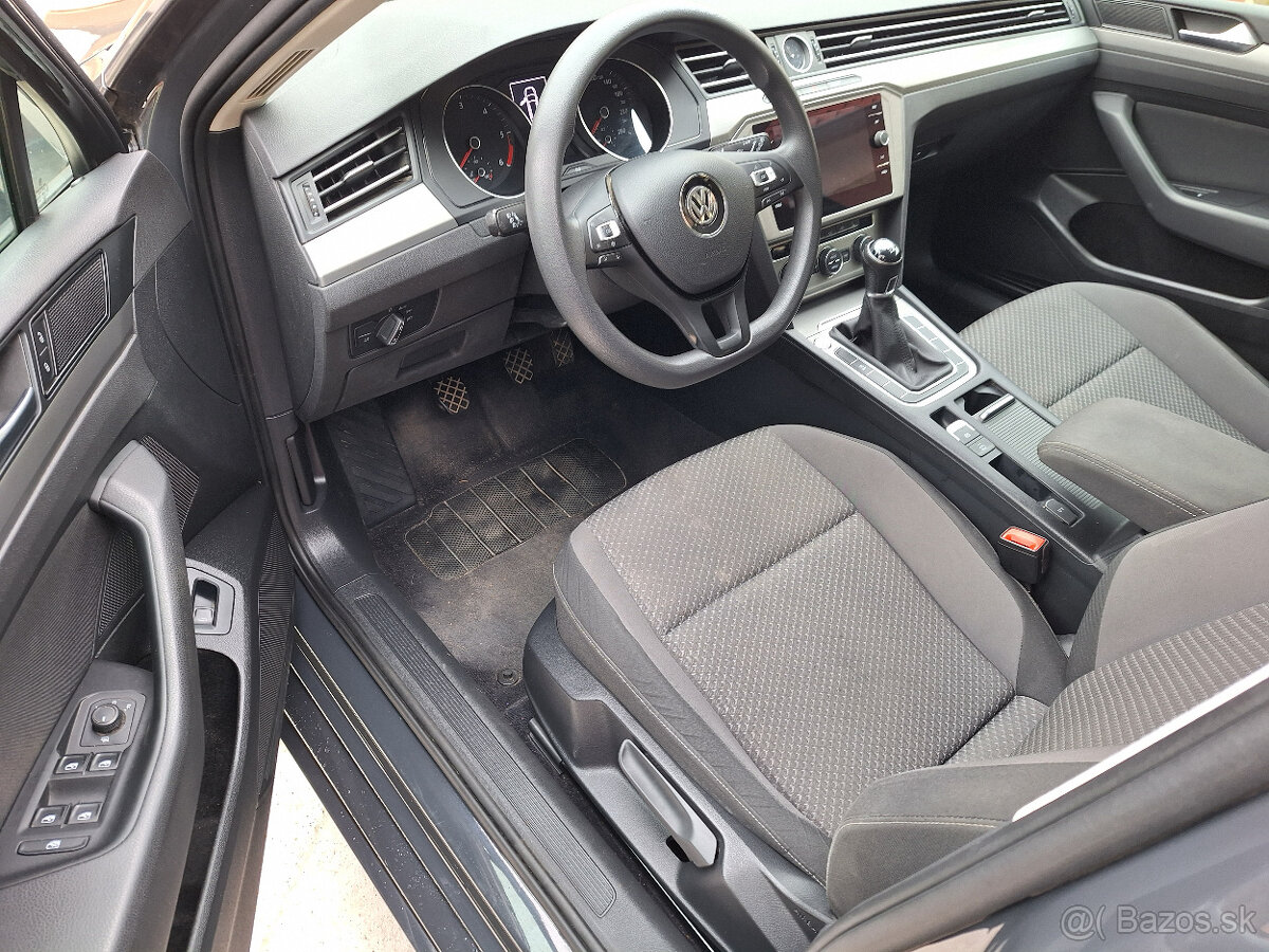 VW PASSAT B8 2,0 TDi Comfortline 150 PS kombi - 13