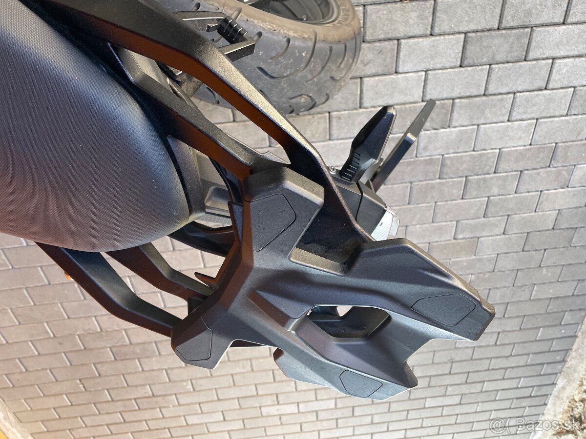 BMW F900XR - 13