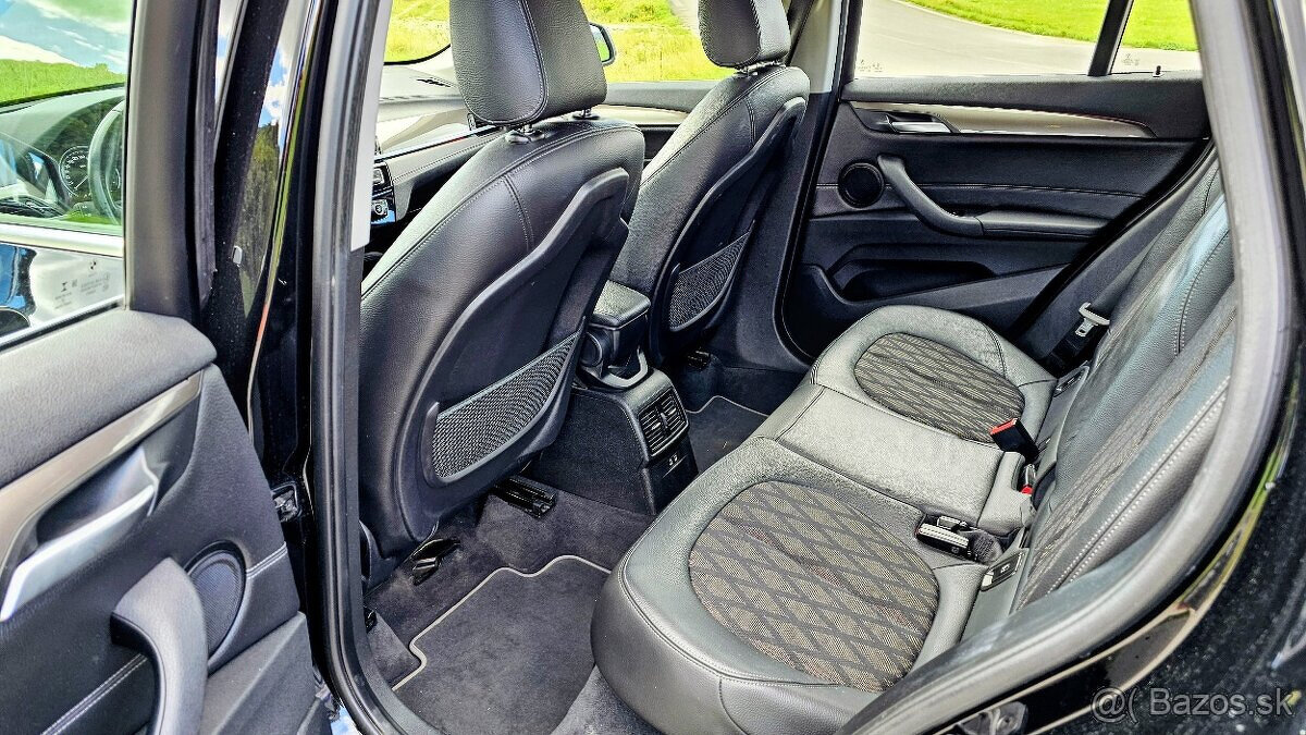 BMW X1 xDrive 20i A/T 141kW 4/2020 168000km TOP - 13